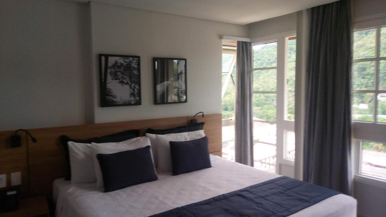 Live Suites Itaipava Exteriér fotografie